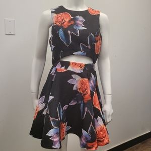 Floral Flare Skirt and Crop top matching set two piece size Medium